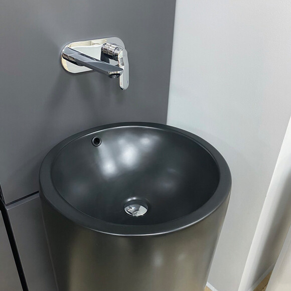 Умывальник VBI Matera Black Matt VBI-019007 (46 см, черный матовый, напольный), Доступные размеры: 46 x 46, Цвет производителя: черный матовый, фото 3