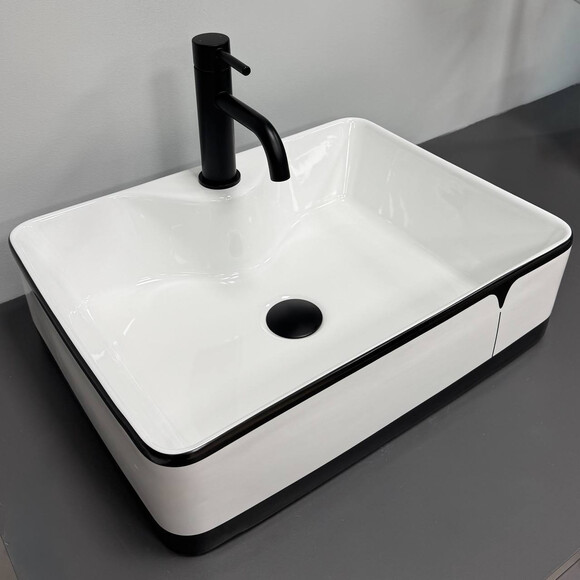 Умивальник VBI Forli Black Lined VBI-011108 (48x37 см, білий глянсовий із чорним бортиком), Доступні розміри: 48 x 37, Колір виробника: білий глянець, чорний бортик, фото , изображение 2