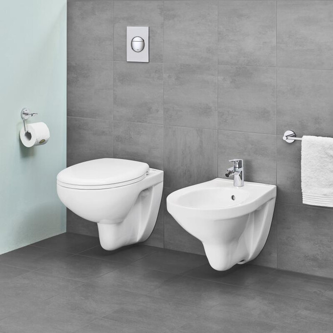 Безободковый подвесной унитаз Grohe Bau Ceramic 39427000+39493000 (с сиденьем микролифт), фото 3