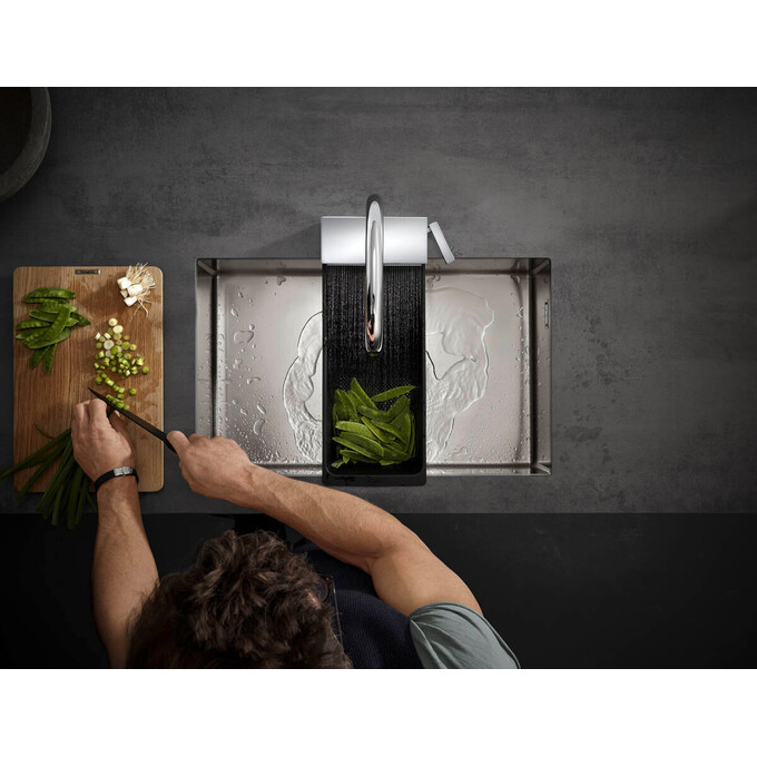 Смеситель для кухни Hansgrohe Aquno Select M81 pull-out spray Chrome 73837000 (с выдвижной лейкой и дополнительным каскадным изливом), фото 3