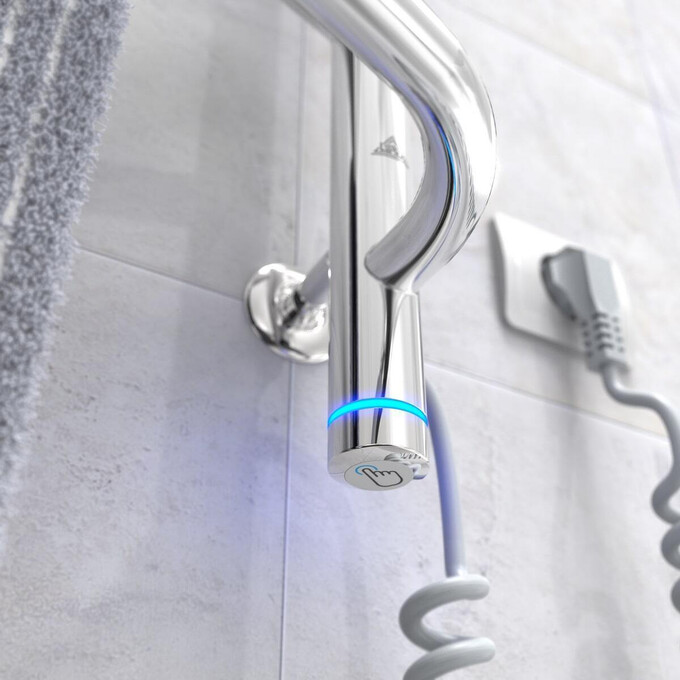 Электрический полотенцесушитель Laris Еврофлеш П6 S3 73207829 (400x700, хром/белый/черный/золото/бронза, правый, сенсорный, с программатором), Подключение полотенцесушителя: правое, фото 2