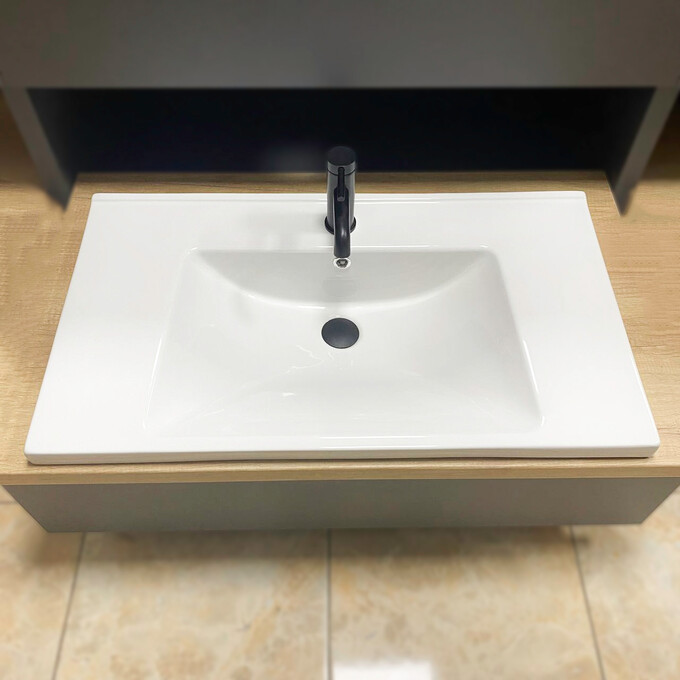 Умивальник VBI Busso 80 White Glossy VBI-018046 (83x47 см, білий глянсовий, з крилом), фото , изображение 2